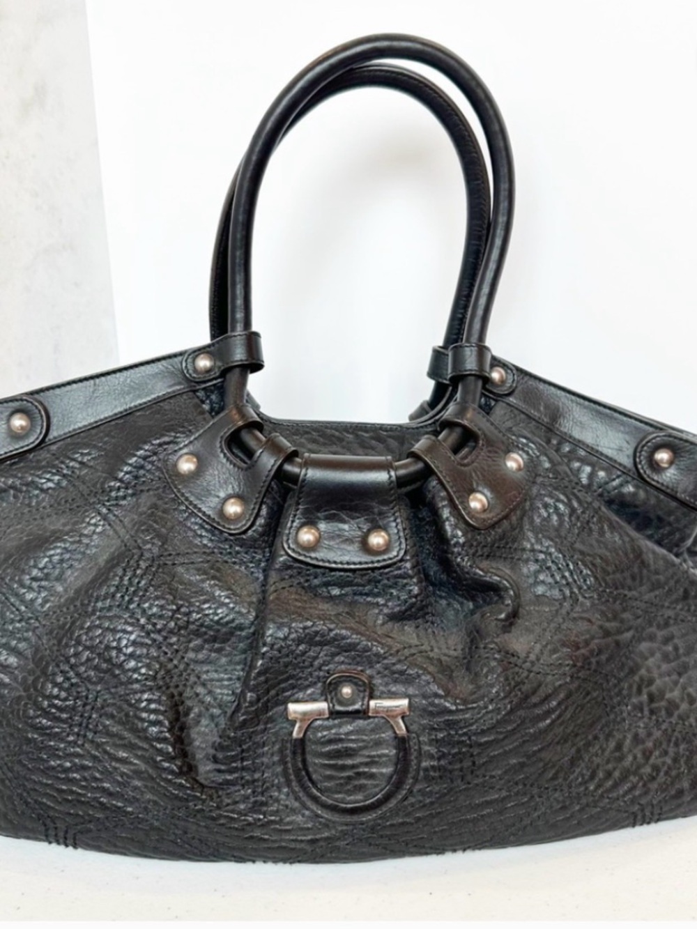 Salvatore Ferragamo Black Textured Leather Shoulder Tote with Ring Hardware - Picture 2 of 2